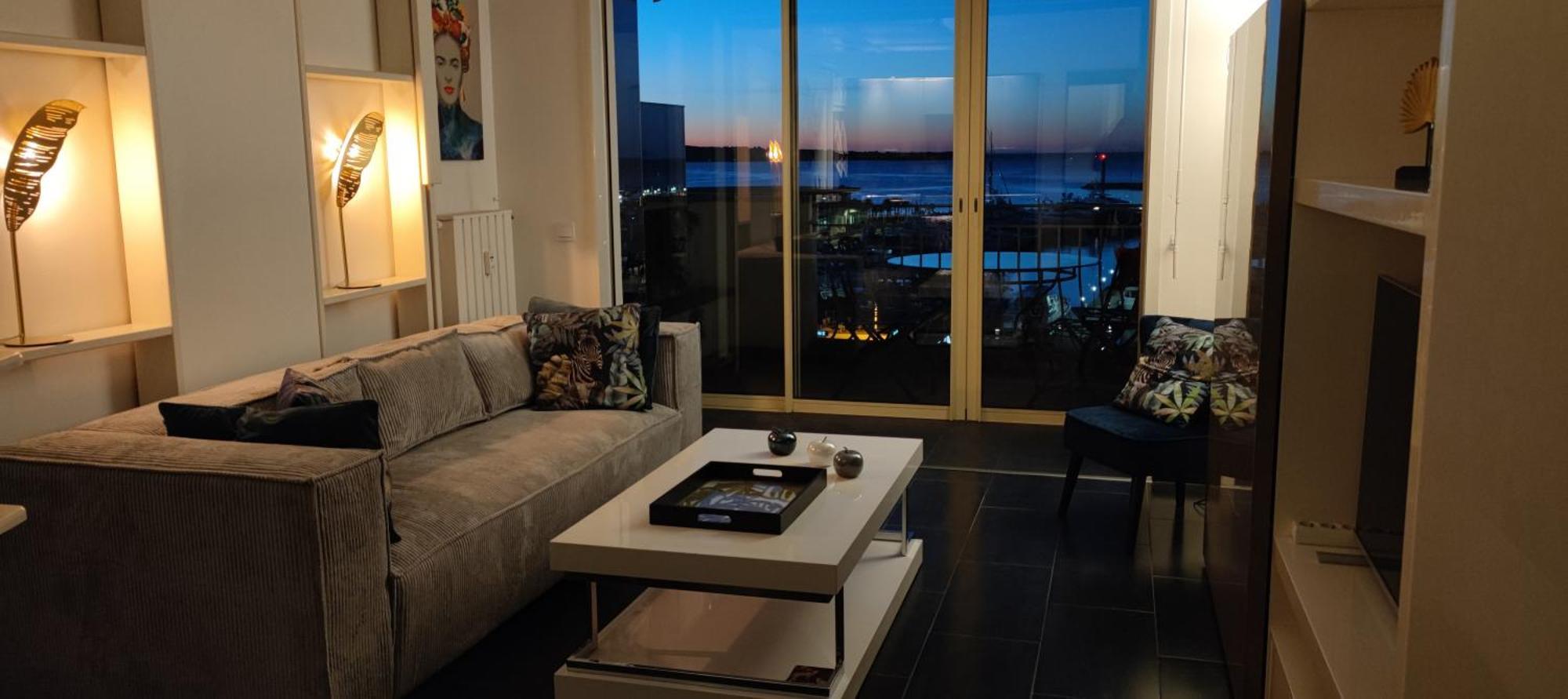 O Festival Palace, Terrace With Panoramic Sea View カンヌ エクステリア 写真