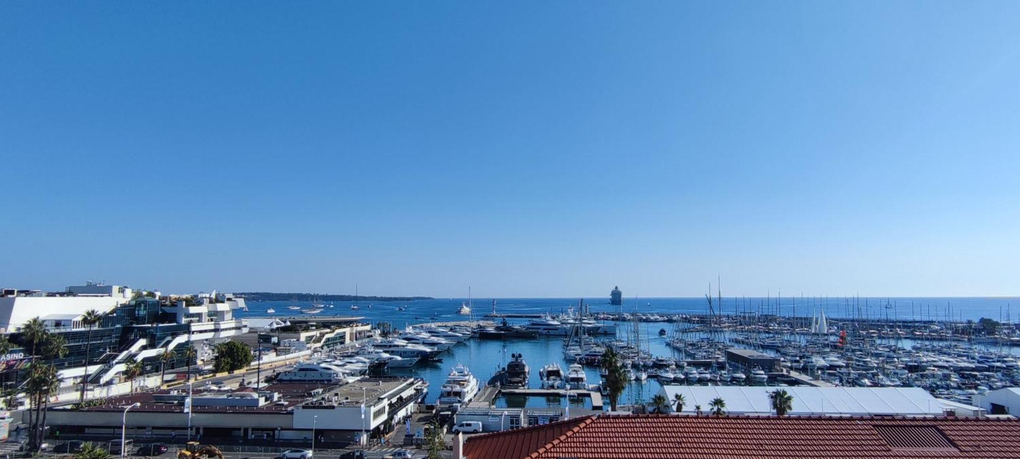 O Festival Palace, Terrace With Panoramic Sea View カンヌ エクステリア 写真